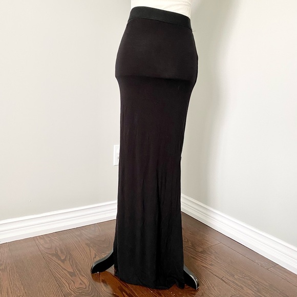 H&M Basic long skirt - Picture 2 of 4